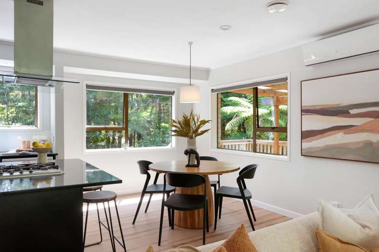 2/6 Sonnenberg Way Titirangi_9