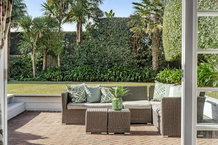 207 Hurstmere Road Takapuna_21