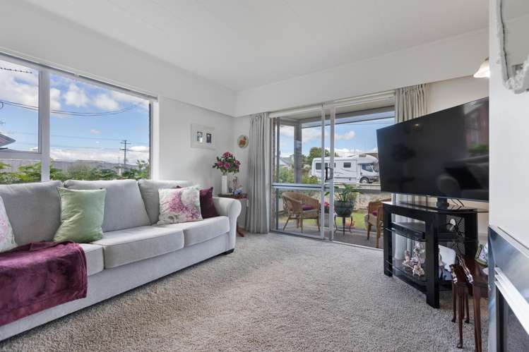 1/6 Webster Street Westown_11