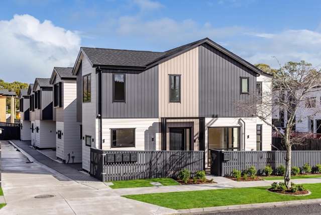 Stunning Homes, 10 Year Master Builder Warranty