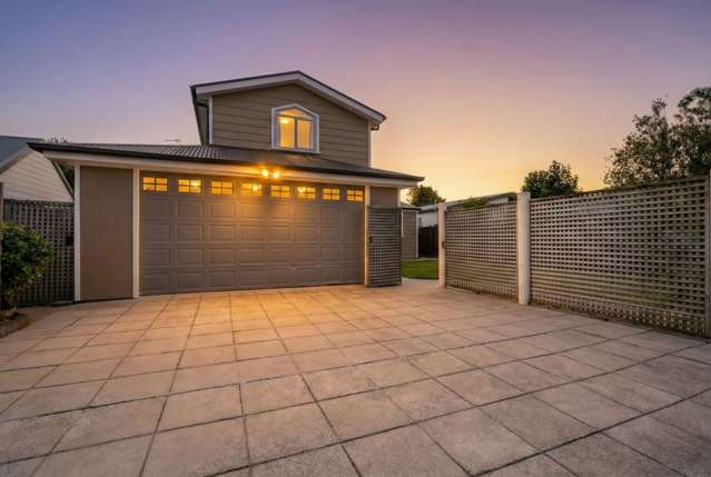 Smart Design, Space and Location!