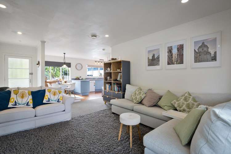 24 Montgomery Avenue Onerahi_4