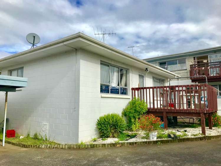 3/2 Roslyn Road Mount Wellington_0