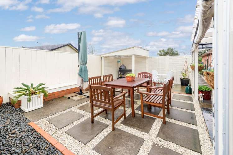 1 Solan Drive Waimauku_9