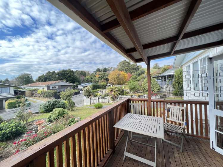 2 Davidson Crescent Pahiatua_13