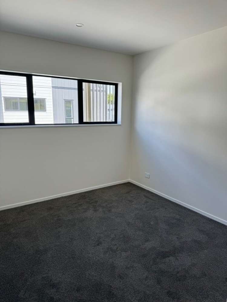 102/7 Newelm Lane Flat Bush_8