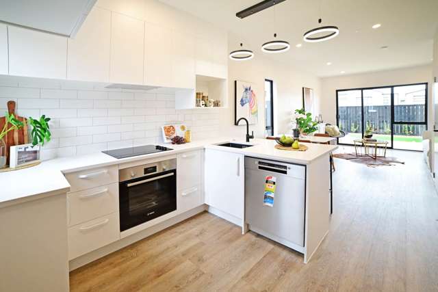 27 Kiato Lane Flat Bush_2