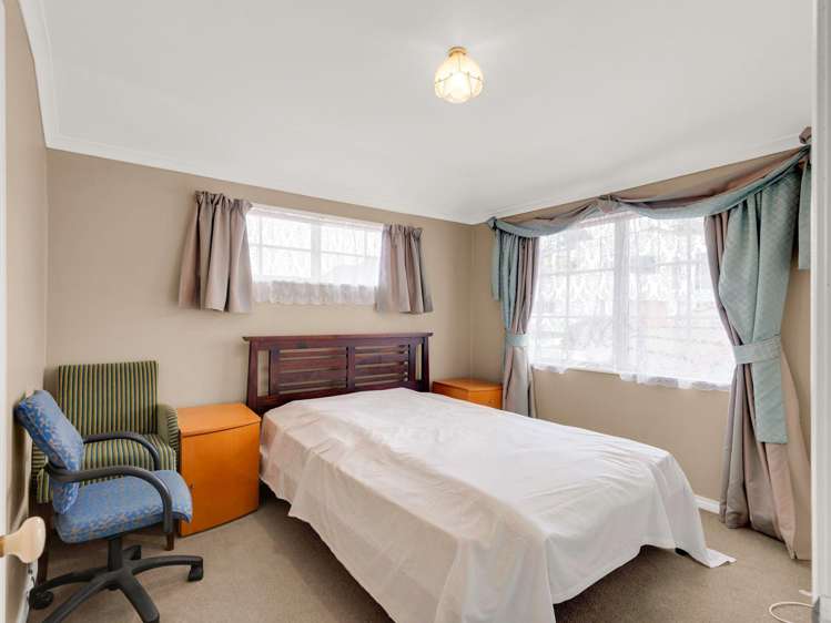 9-11 Cobbe Place Pomare_12