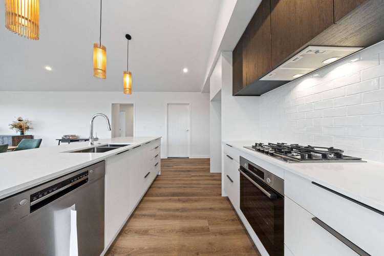 1 Lingard Street_4