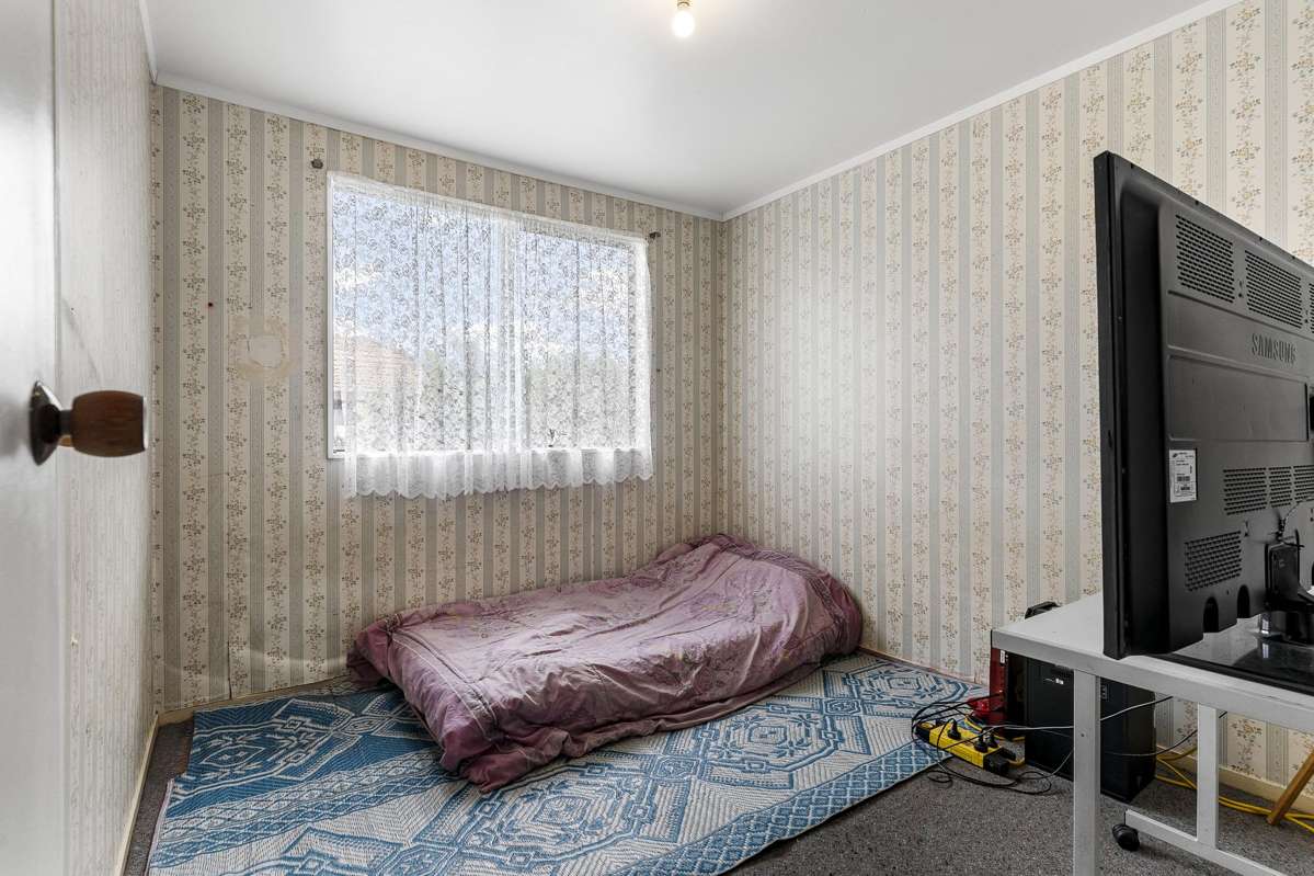 64 Tony Segedin Drive_4