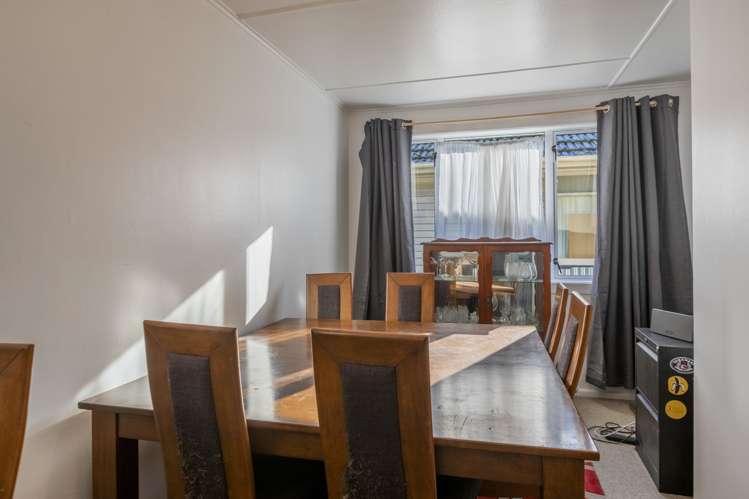 10 Mackie Street Waipukurau and Surrounds_5