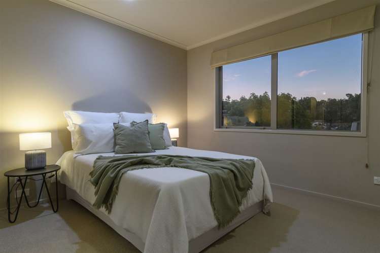 136 Waterside Drive Pyes Pa_17