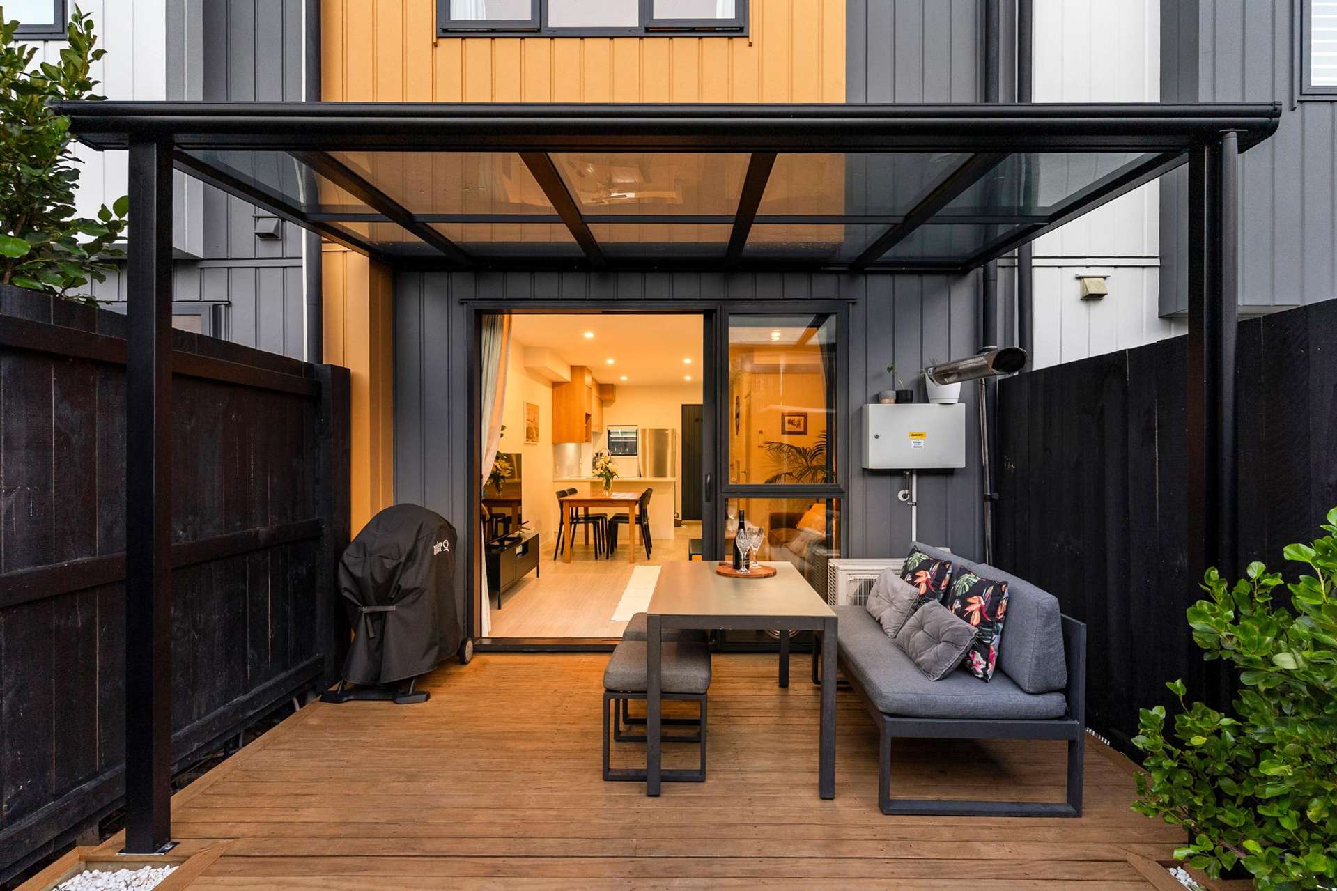 8/128 Onewa Road Northcote_0