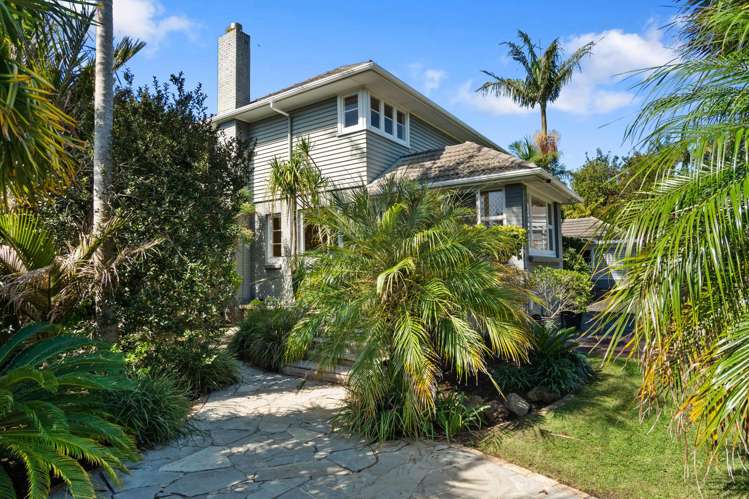 6A Claude Road Epsom_1