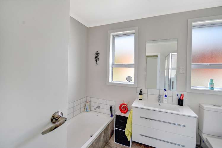 37 Duckworth Street Andersons Bay_16