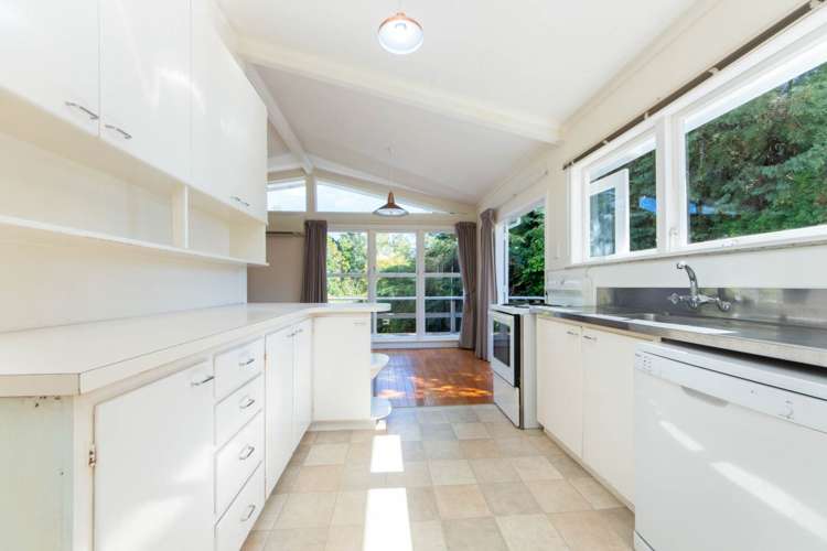 33 Chorley Avenue Massey_10