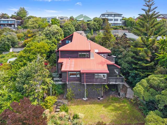 Views, BBQ's in glorious spot - 4 bedroom