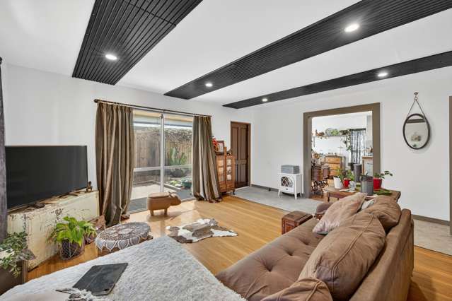 2/44 Shakespeare Road Waltham_2