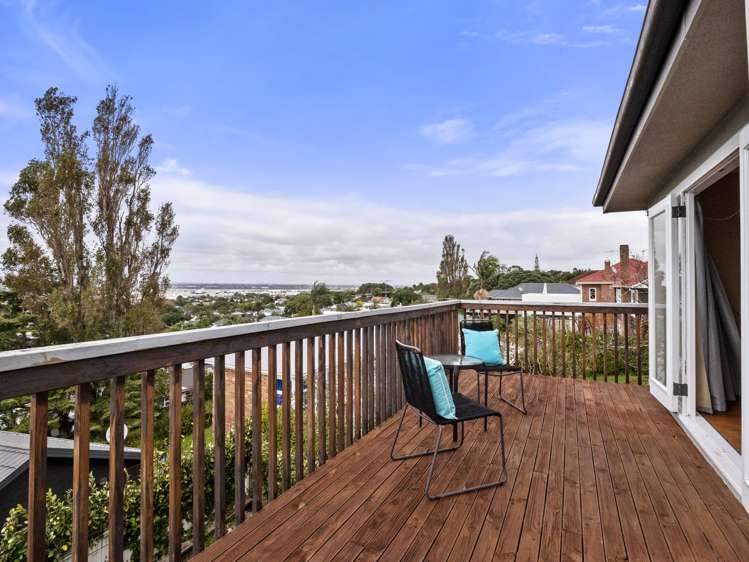 51 Ngatiawa Street One Tree Hill_25