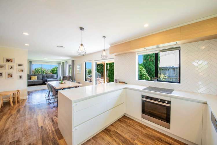 16 Balmore Place Wattle Downs_9