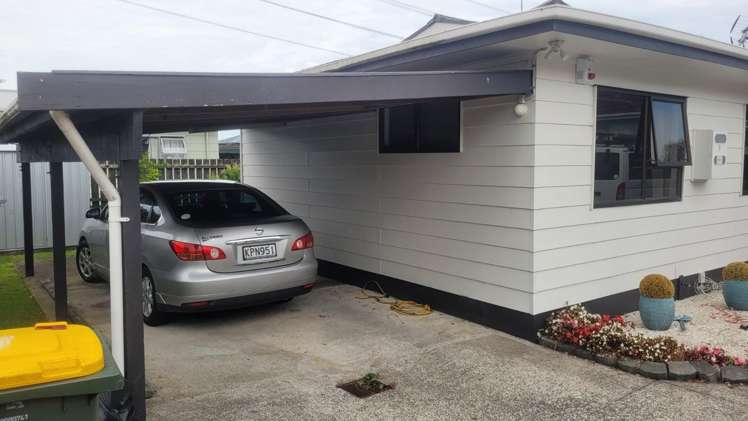  2/256 Porchester Road Takanini_14