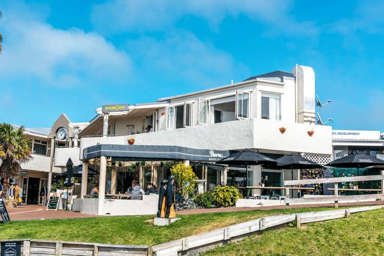 6/118 Ocean View Road Oneroa_21