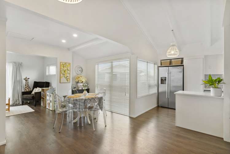 2/23 Aeroview Drive Beach Haven_7