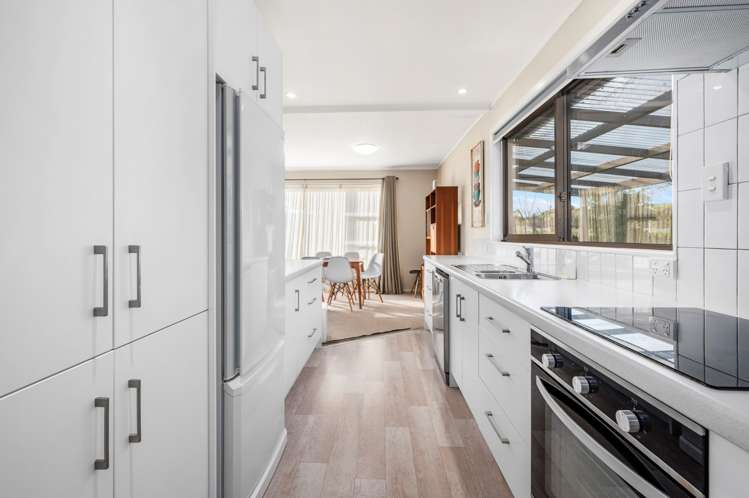 43 Dickens Street Owhata_12