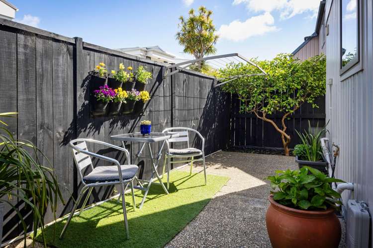 2/5 Wesley Avenue Mount Albert_22