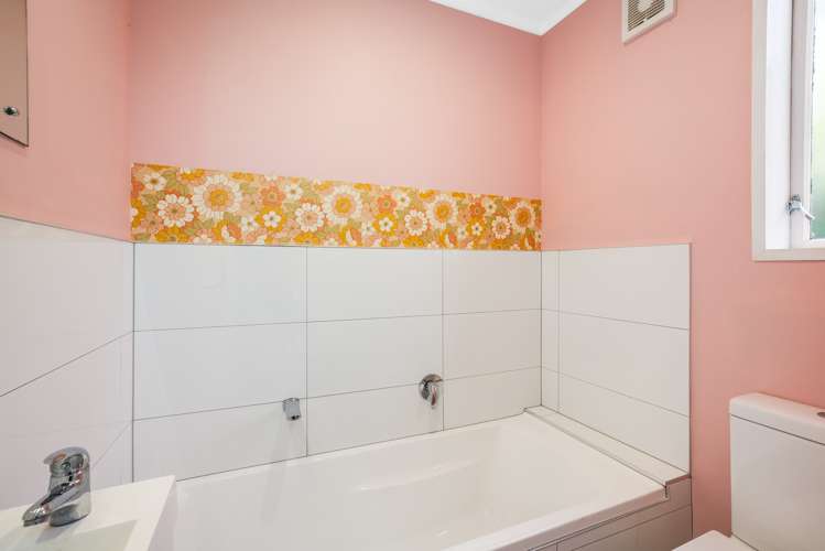 9 Indira Place Khandallah_20