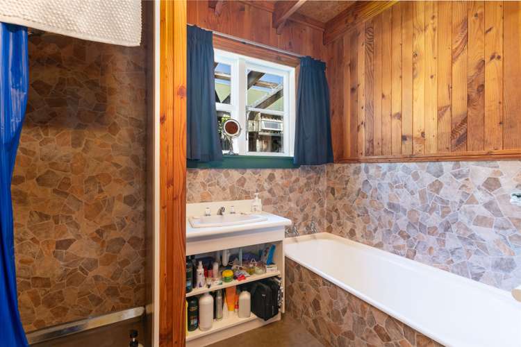 27 Tararua Drive Upper Plain_7