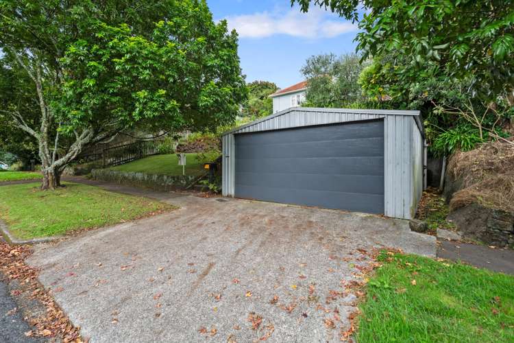 37 McCullough Avenue Three Kings_12