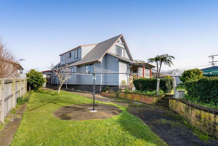 16 Ropata Street Hawera_21