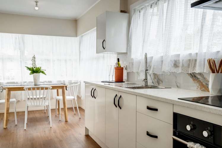 21 Idlewild Avenue Mangere_7