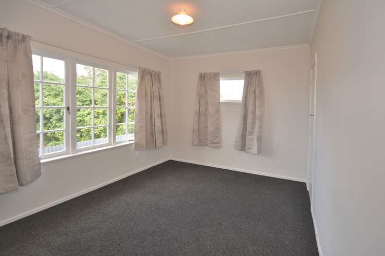 10 Alverstoke Road Parkvale_14