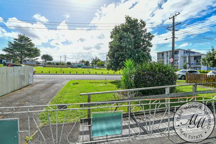 14 Clayton Avenue Otara_16