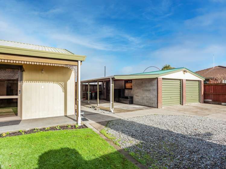 9 Flaxwood Lane Waltham_17