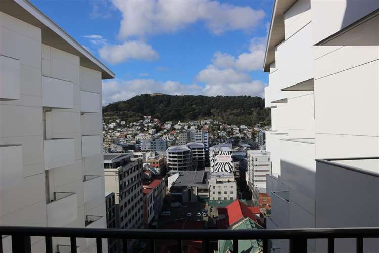 708/72-82 Taranaki Street 2185_8