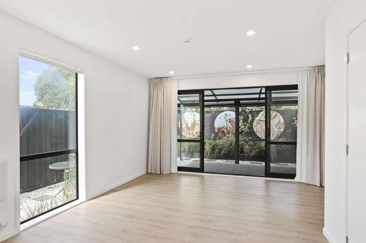 1/60 Hepburn Road Glendene_4