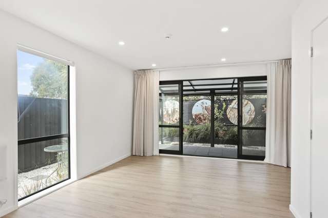 1/60 Hepburn Road Glendene_4