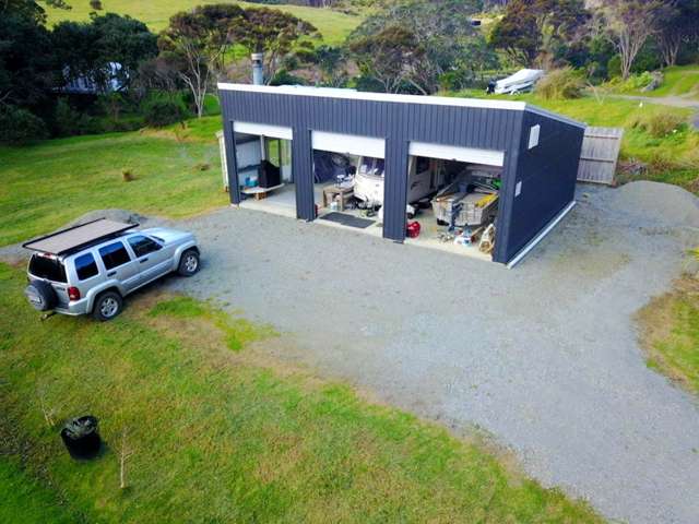 17 Garden Road Great Barrier Island_2