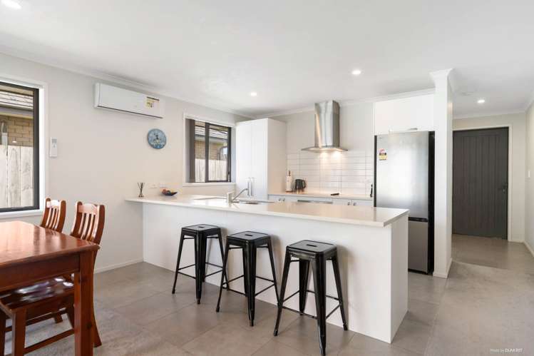 15 Perla Road_3
