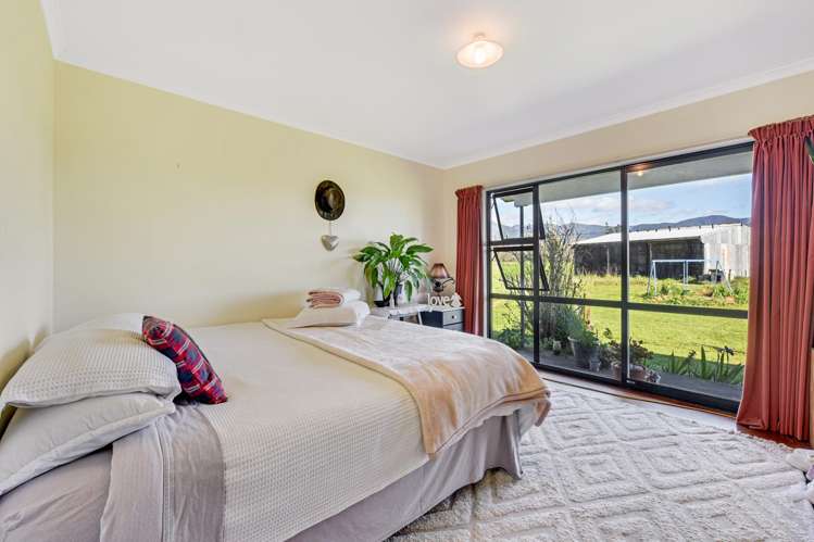 84 Loop Road East Takaka_9