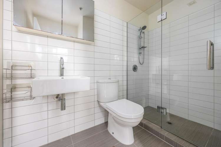 3M/14 Upper Queen Street Auckland Central_10