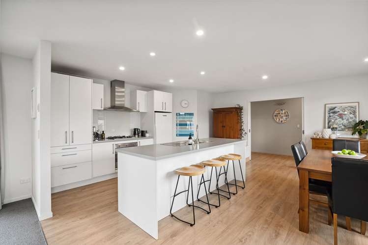 27 De Bettencor Place, Mount Pisa_5
