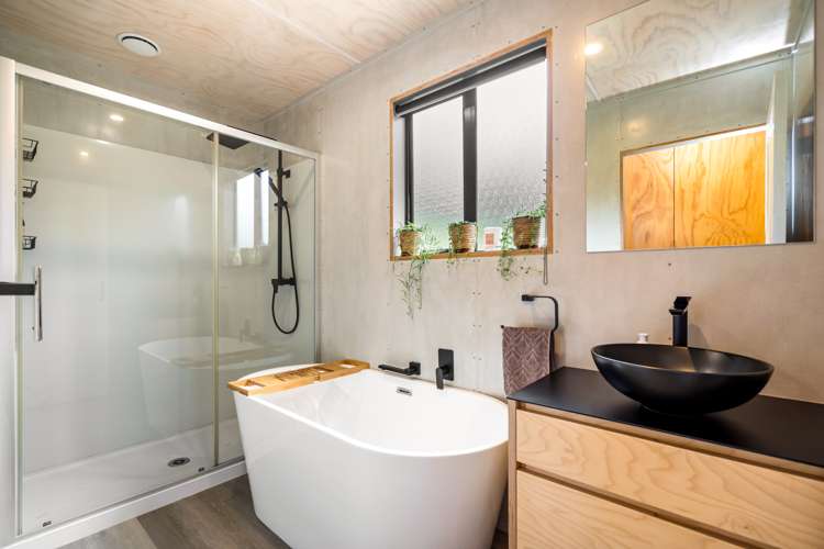 23 Grahamtown Road Onerahi_13