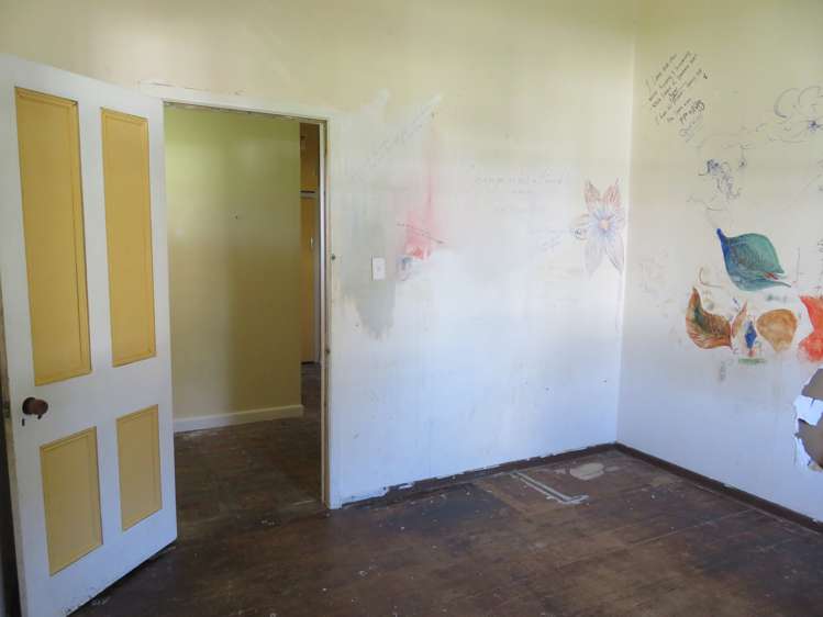 201 Robert Street Thames_4