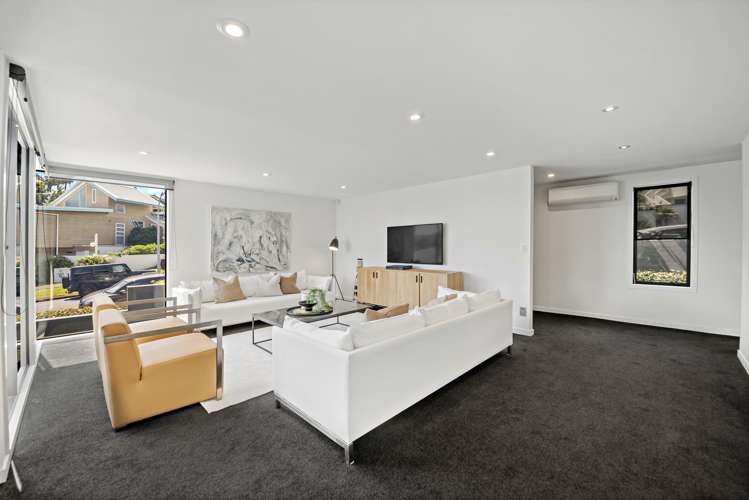 7 Whitcombe Road Bucklands Beach_8