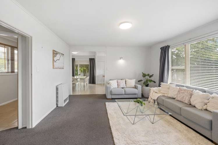 2 Alastair Avenue Owhata_3