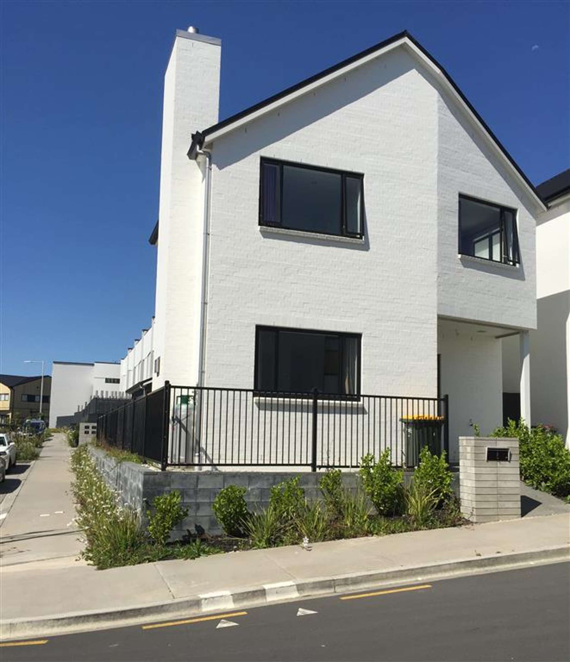 9 Frances Bryers Road Hobsonville_0